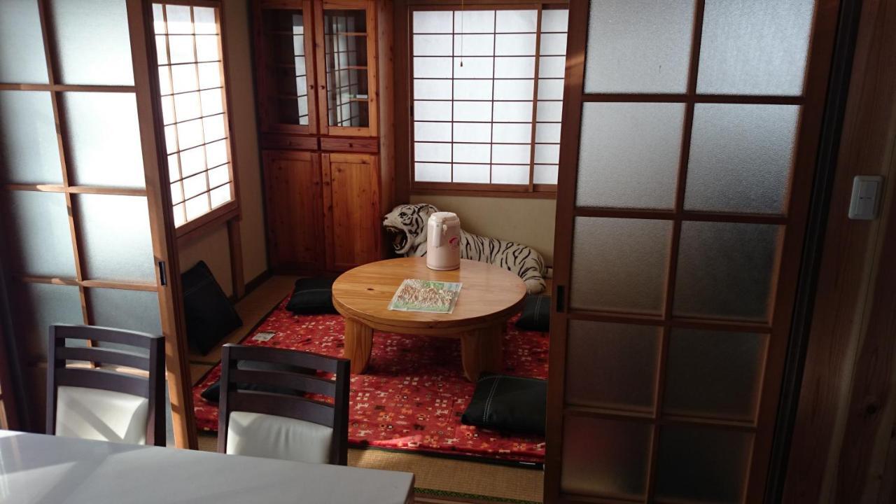 Momiji Guesthouse Cottages - Alpine Route Omachi  Bagian luar foto